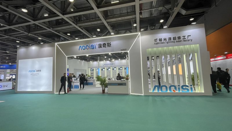 门头招牌，翻新还是换新？如何抉择更划算？**